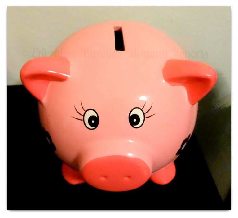 Lessons with the Piggy Bank {Teaching My Child About Money!}