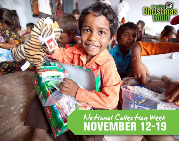 30 Ways To Give- Pack a Shoebox! {#30DayGive} + an Operation Christmas Child Sweeps