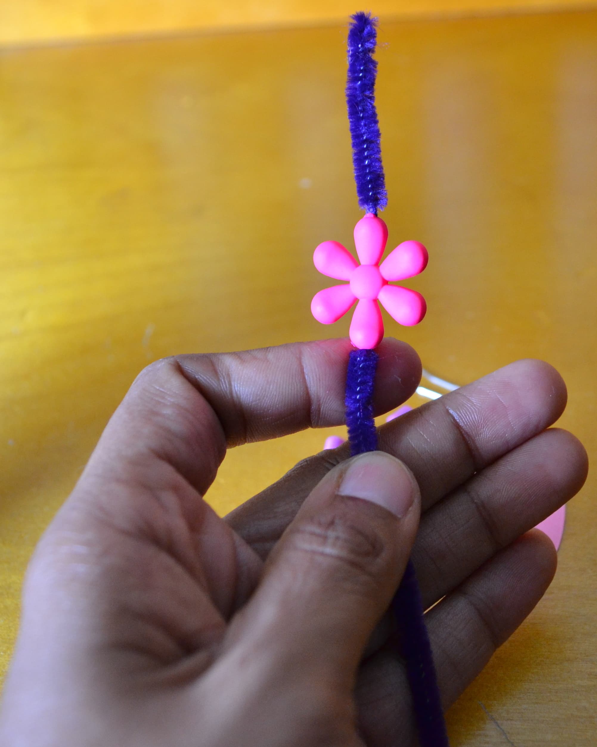 Easy DIY Girl Scouts SWAPS Idea & Tutorial - MommySnippets (9)