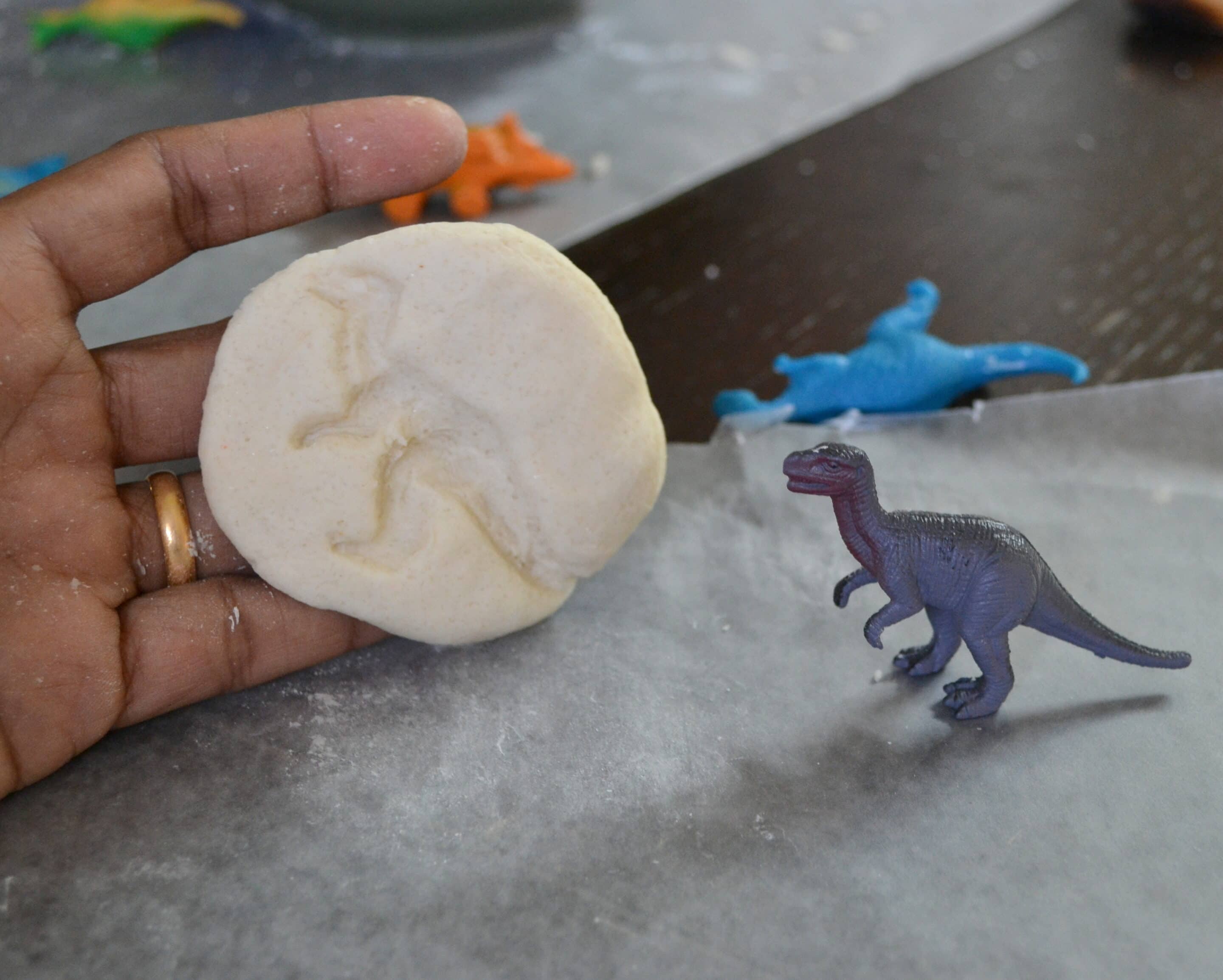 How to Make a Dinosaur Fossils Craft (+ Free Dinosaur Coloring Pages)