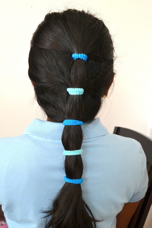 7 easy hairstyles for school {#StraightAStyle}