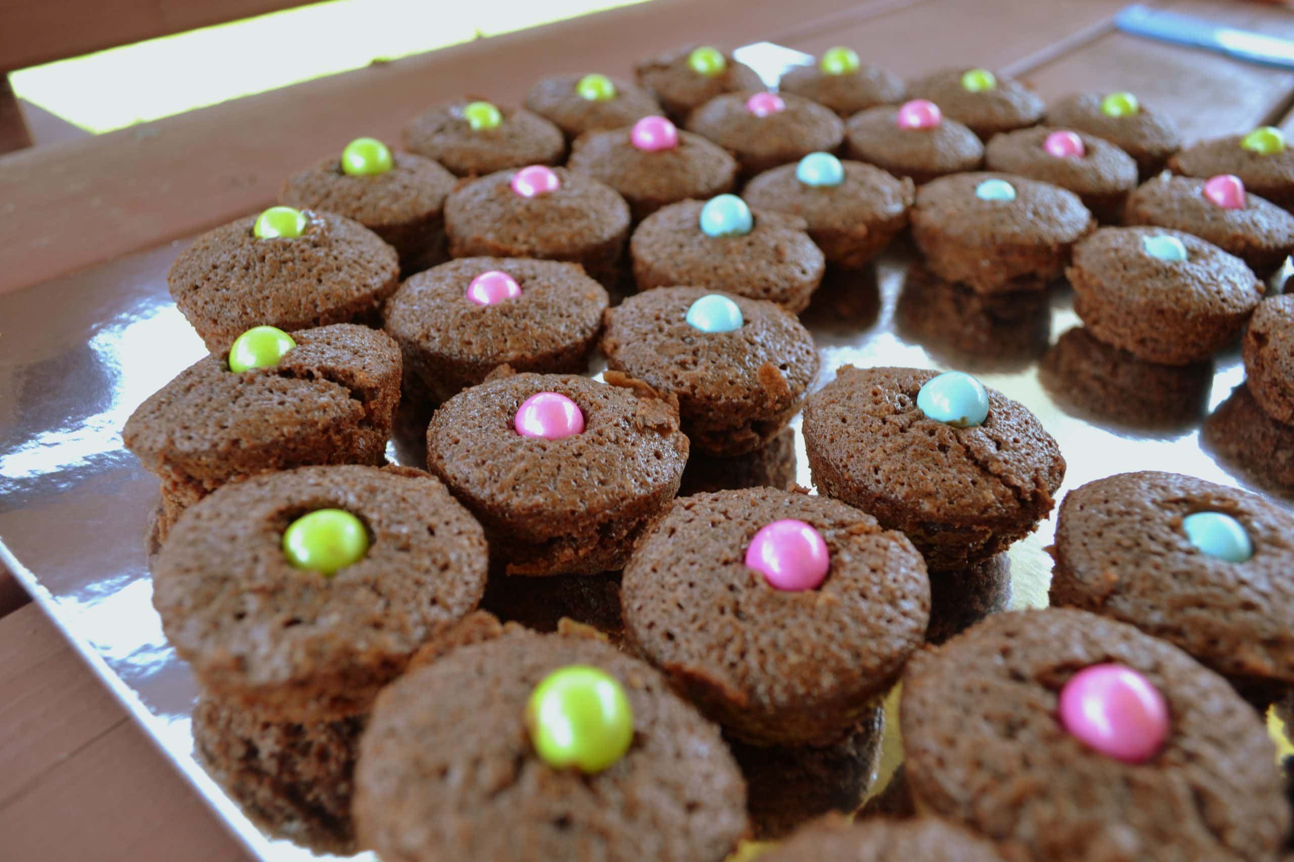 Brownie Bites Rainbow for a Girl Scout Bridging Ceremony - Mommy Snippets