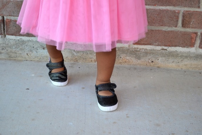 Stylish canvas shoes for kids from Cienta - MommySnippets.com #Ad (25)