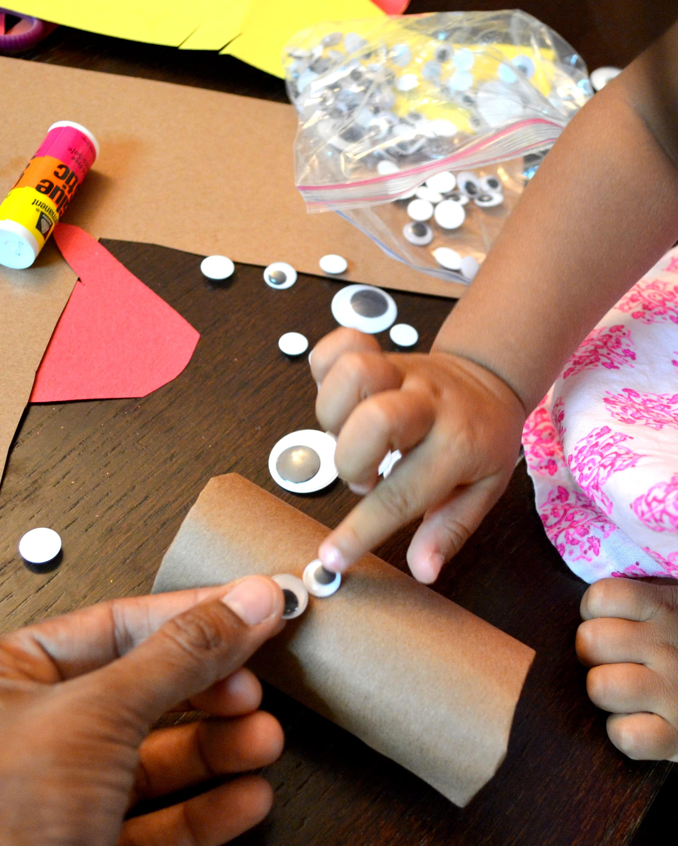 Best Kid Activities on Instagram: “🌼🌼 Create toilet roll stamp