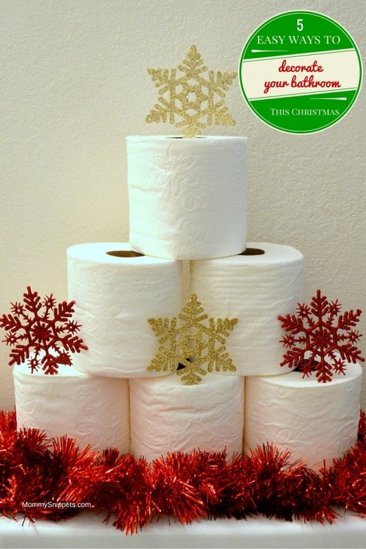 5 easy ways to decorate your bathroom for Christmas - MommySnippets.com #Sponsored #HostingHacks #Cbias (2)