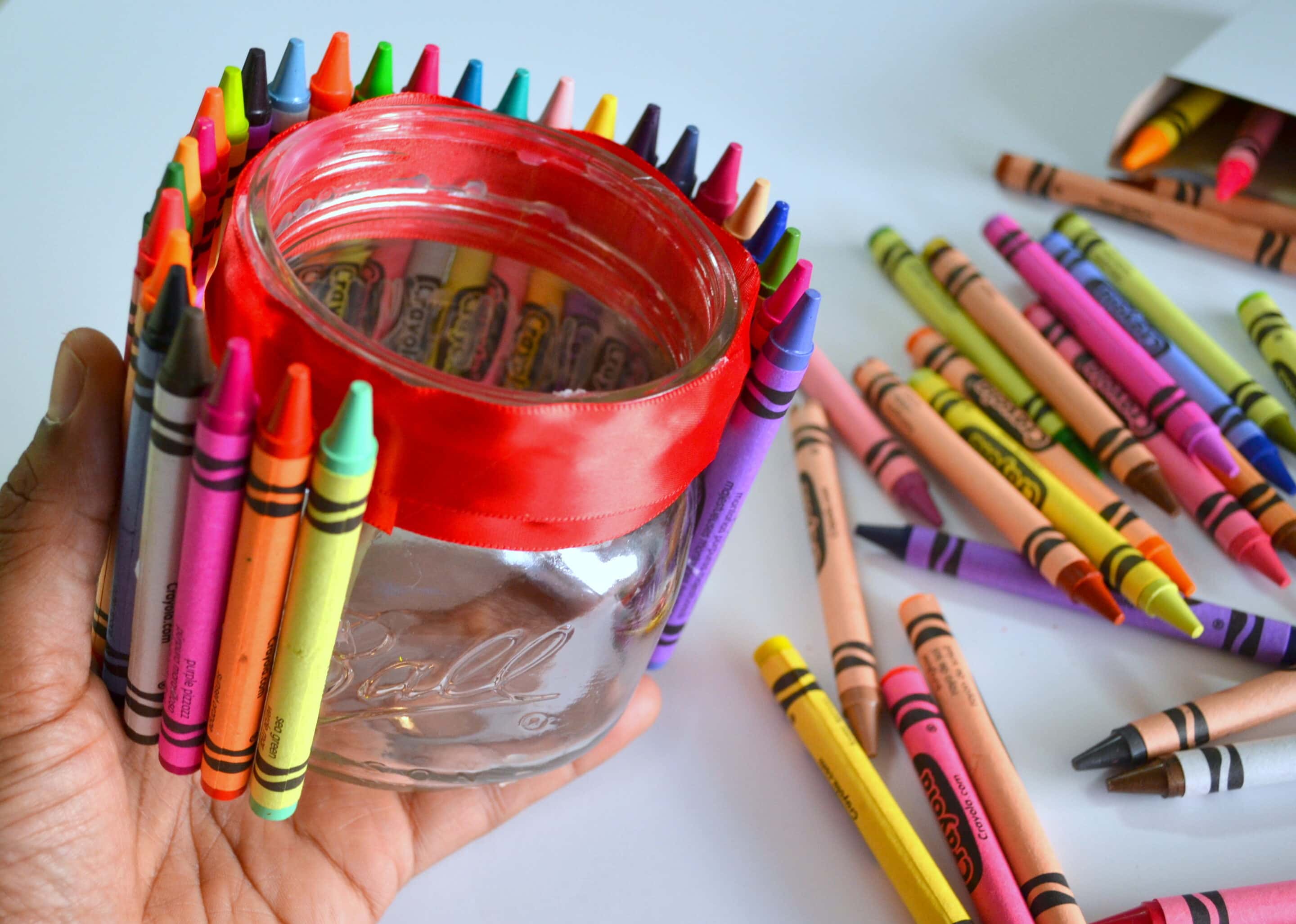 A Unique Teacher Appreciation Gift With Crayons - MommySnippets (23)