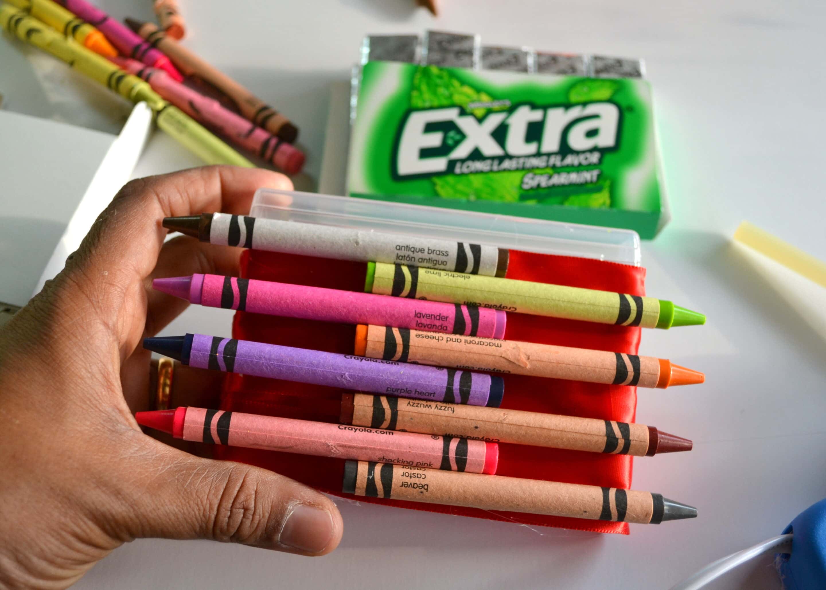 A Unique Teacher Appreciation Gift With Crayons - MommySnippets (42)