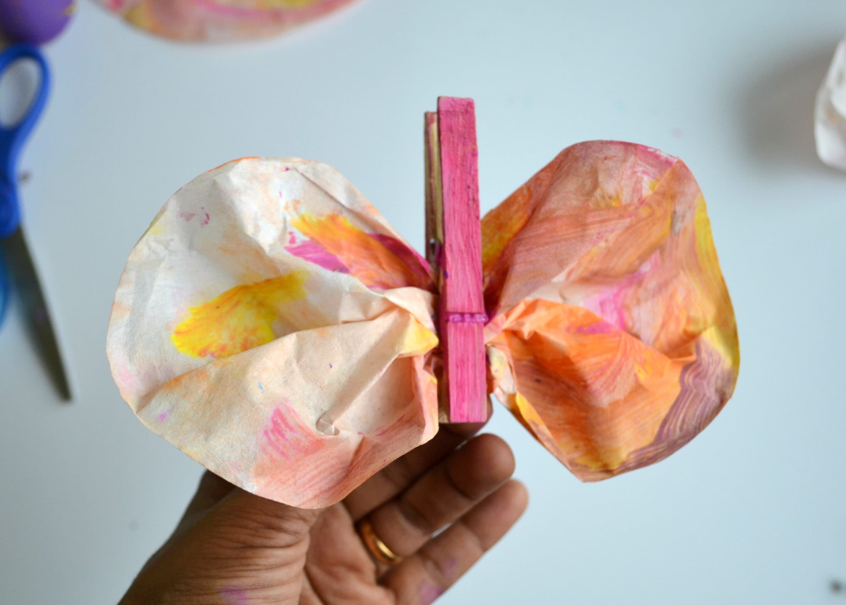 How to make coffee filter butterfly accessories- MommySnippets (25)