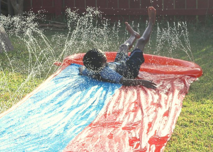 Summer fun with water play in your backyard- MommySnippets (54)