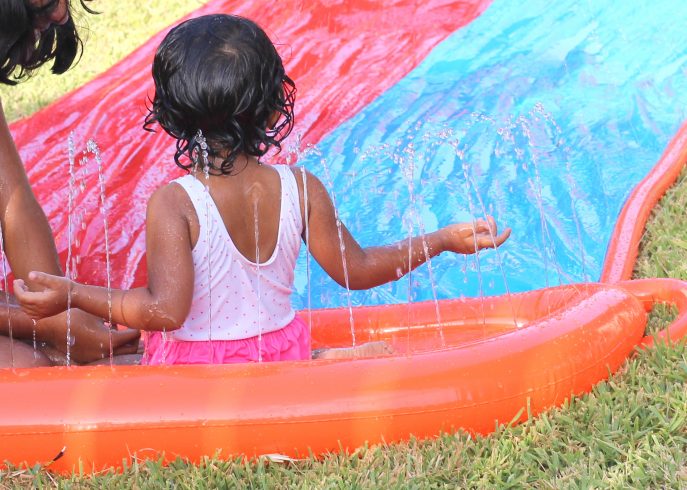 Summer fun with water play in your backyard- MommySnippets (65)