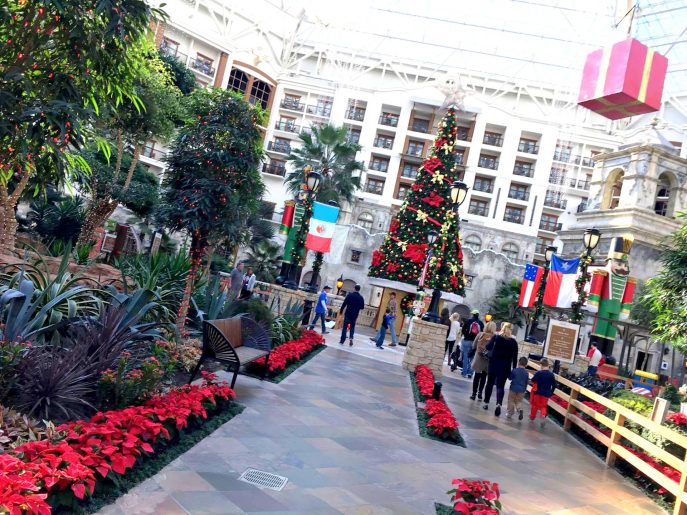 lone-star-christmas-celebrations-at-the-gaylord-texan-this-year-mommysnippets-com-lsc2016-texas-travel-hosted-4