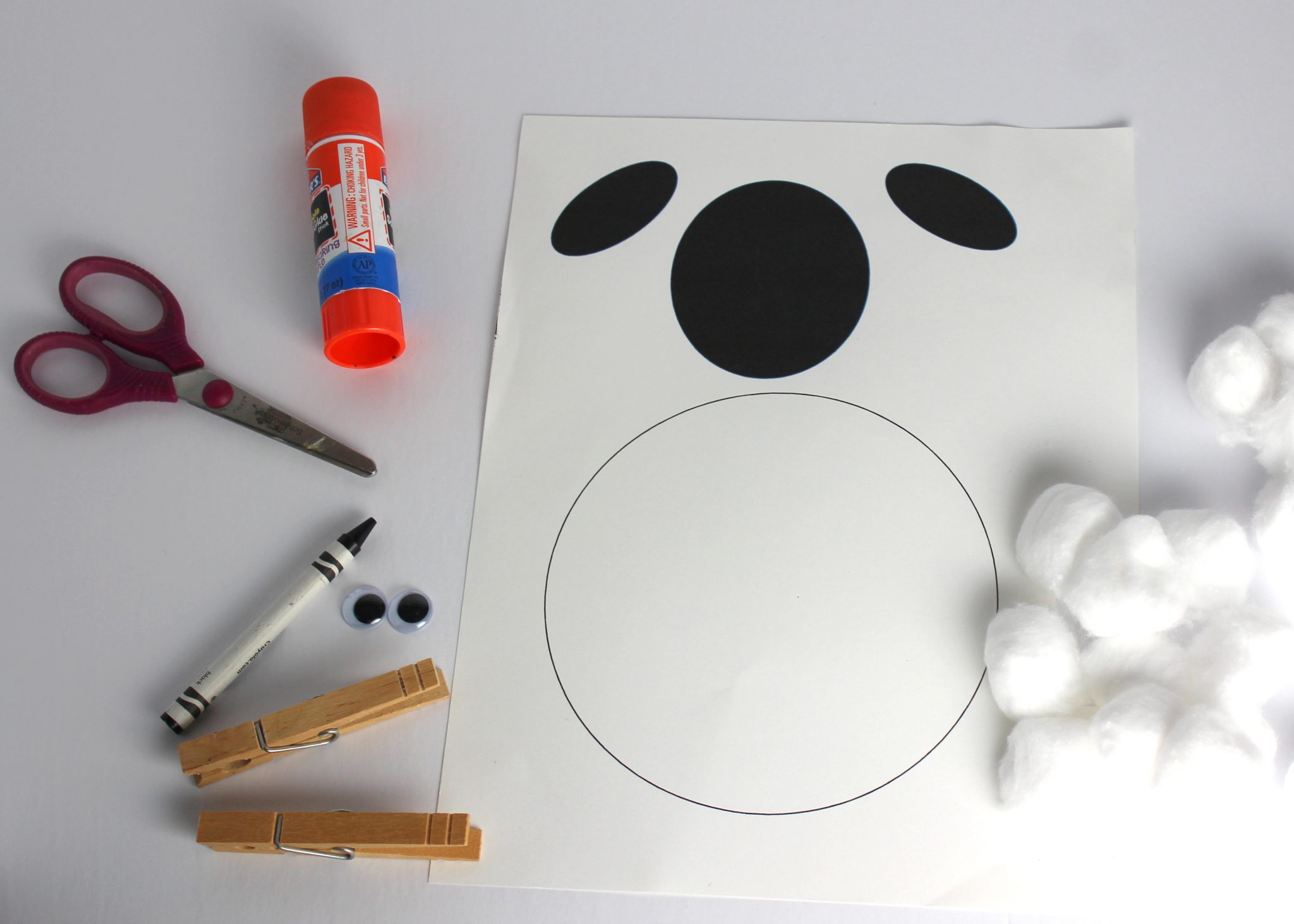 Easy Toddler Sheep Craft using cotton balls