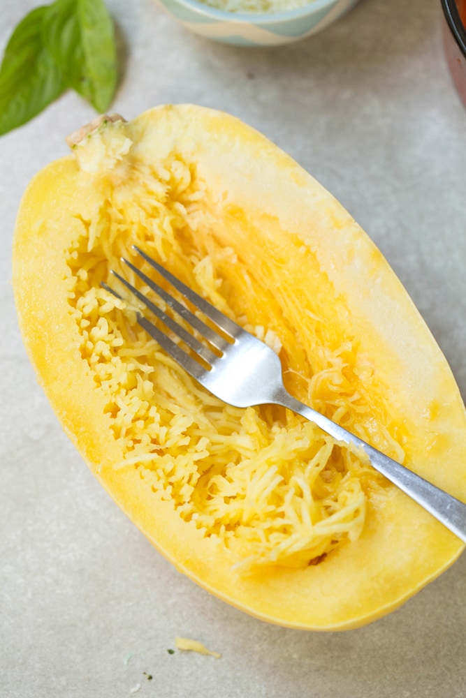 How To Make An Easy Spaghetti Squash For Guests Who Don't Eat Carbs