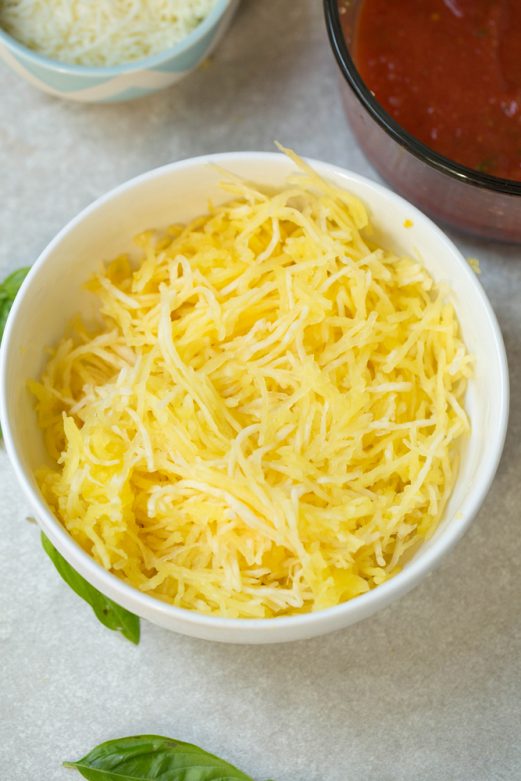 How to make an easy Spaghetti Squash for guests who don't eat carbs