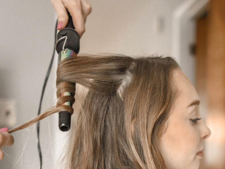 How to pick the right flat iron for your hair Mommy Snippets