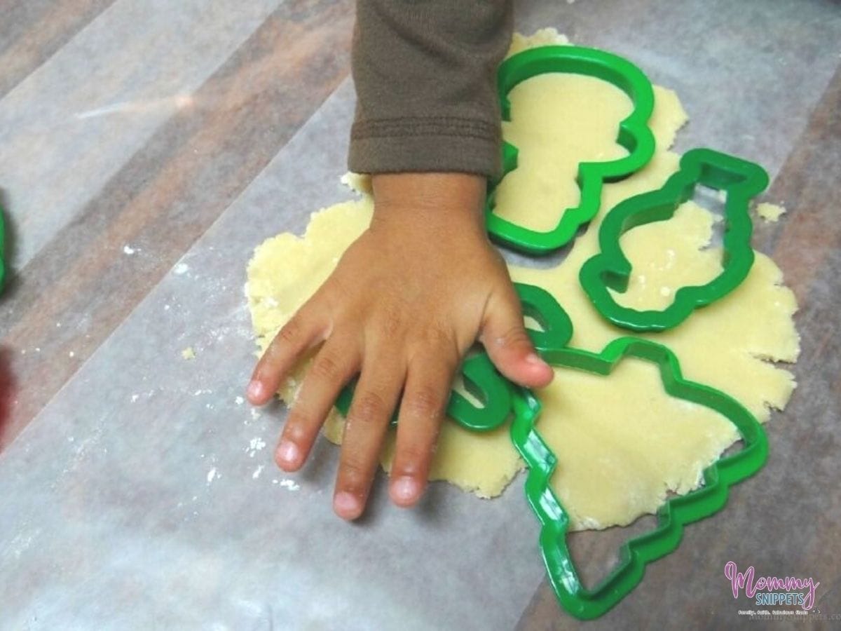 Holiday baking with kids- Kids making Christmas Cookies 