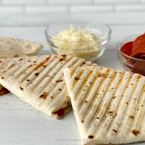 Easy Pizza Tortilla Wraps