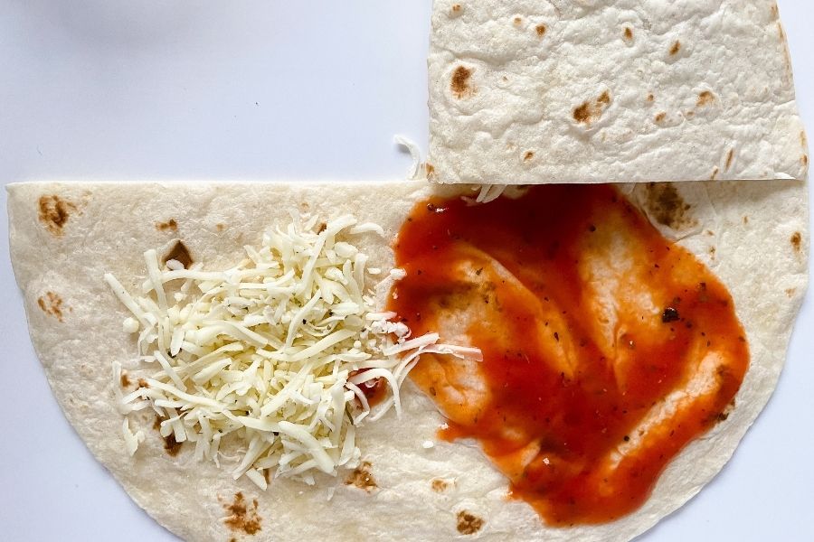 Easy Pizza Tortilla Wraps