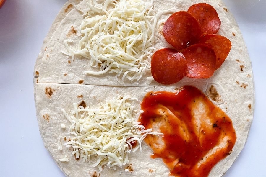 Easy Pizza Tortilla Wraps