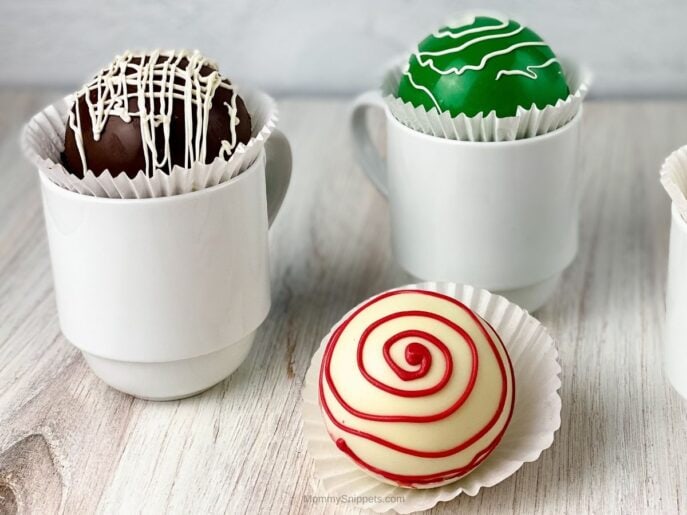 How to Make Hot Chocolate Bombs the Foolproof Way - Mommy Snippets