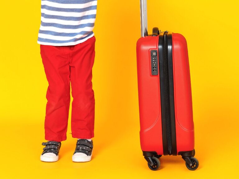 Simple Tips on How to Make Minimal Packing a Priority on Family Trips