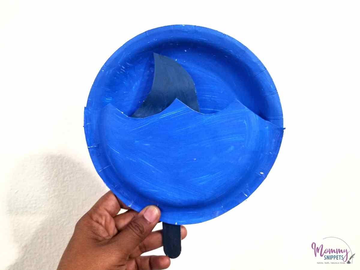 Paper Plate Shark Craft- One of the Easiest Shark Crafts 