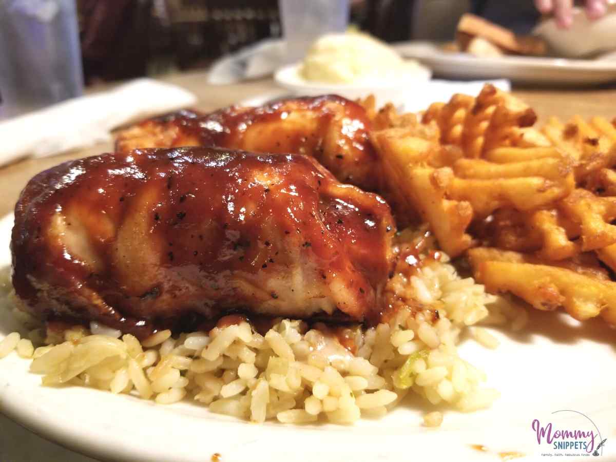 Bubba's Chicken served in Pappy's Cafe near the Embassy Suites by Hilton Houston Energy Corridor 