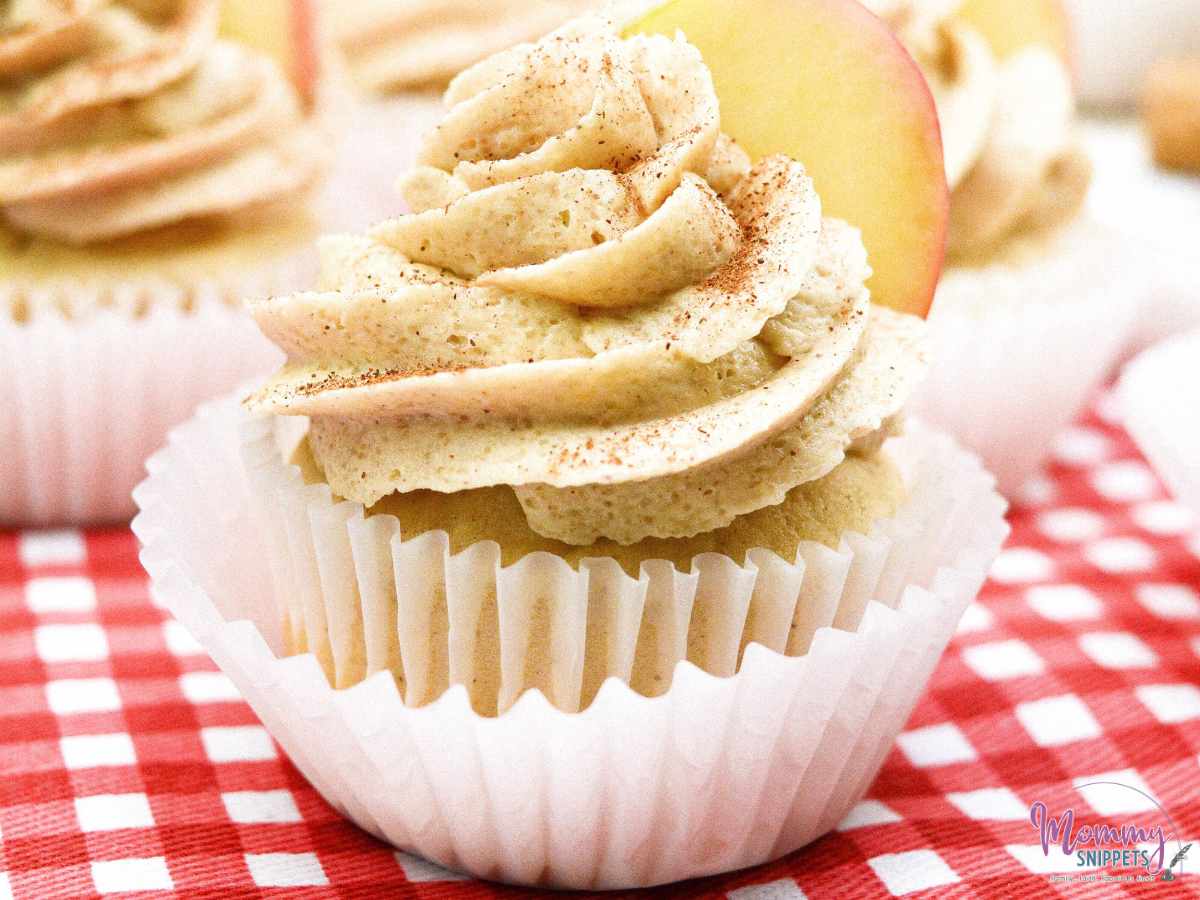 apple cider cupcake