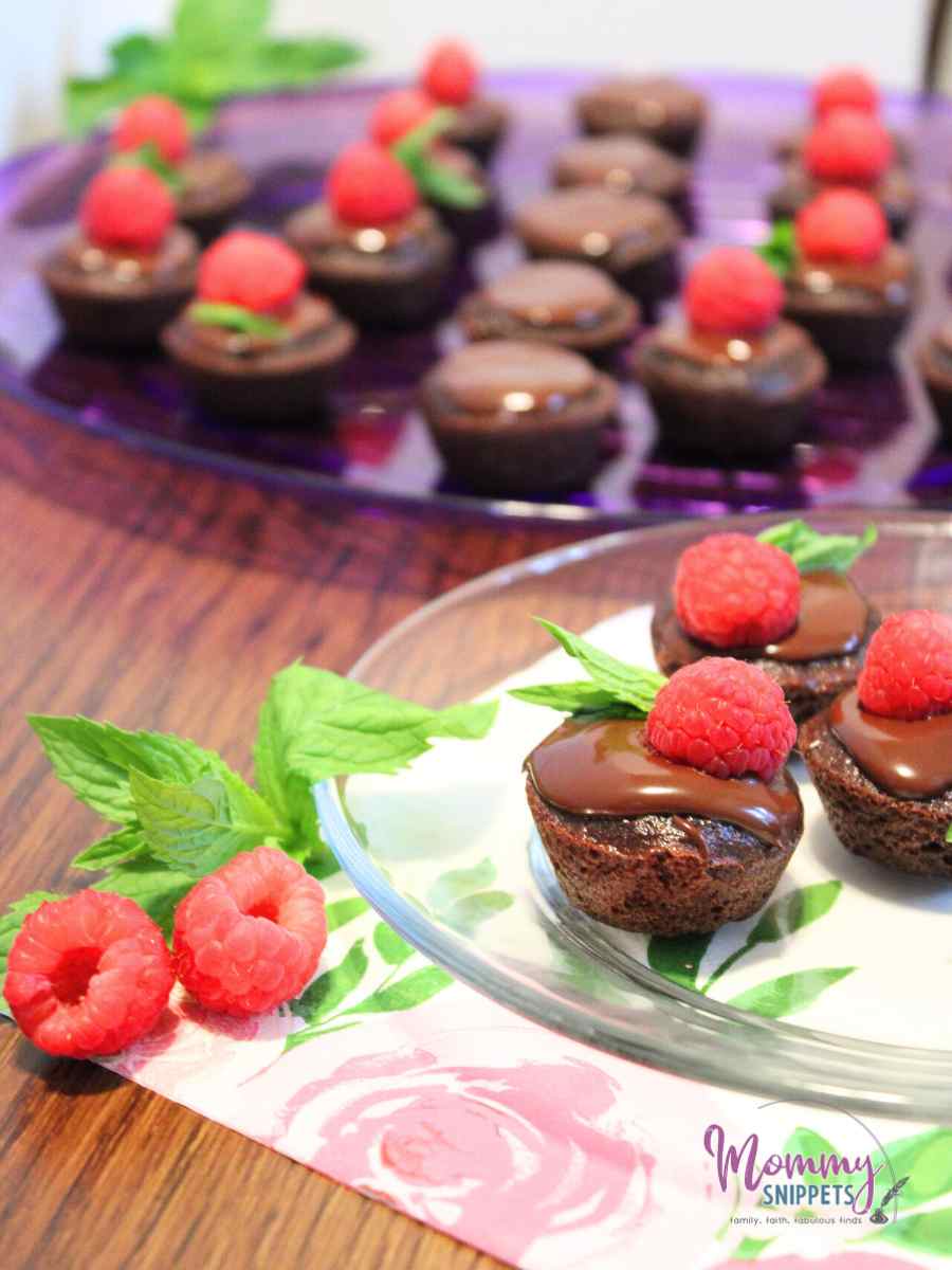 An Easy Gluten Free Mini Chocolate Cakes Recipe 